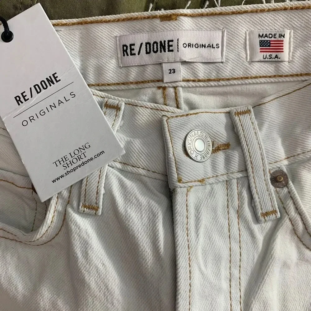 RE/DONE 80'S Long Denim Shorts in Bleach‎ White